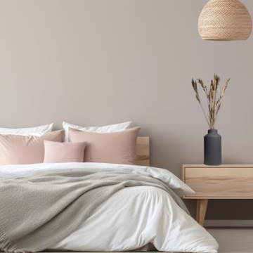 Elegant Black Ceramic Flower Vase for Modern Home Decor