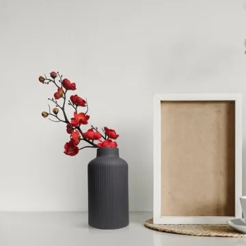 Elegant Black Ceramic Flower Vase for Modern Home Decor