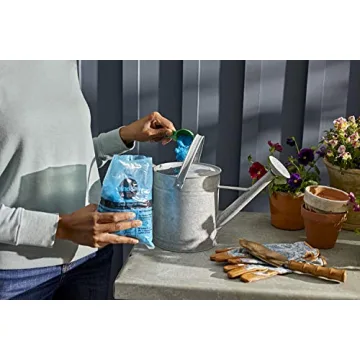 Miracle-Gro Bloom Booster Flower Food for Vibrant Gardens