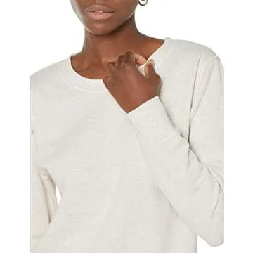 Amazon Essentials Women's French Terry Fleece Crewneck Sweatshirt (Available in Plus Size), Oatmeal Heather, Medium