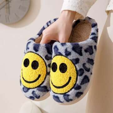 Eohsnem Smiley Face Slippers for Women Men, Retro Plush House Slippers Soft Cozy Memory Foam Slip-on Slippers for Indoor Outdoor
