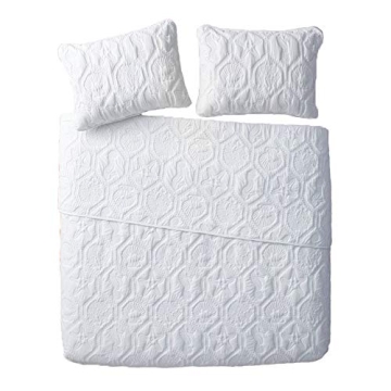 VCNY Home Quilt Set Lightweight Super Soft Reversible Bedding