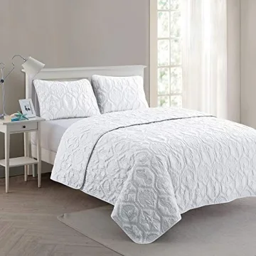 VCNY Home Quilt Set Lightweight Super Soft Reversible Bedding