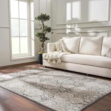 Hauteloom Vintage Damask Area Rug for Cozy Home Spaces