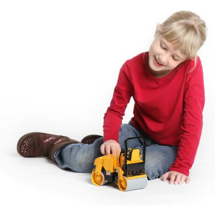 Bruder Cat Asphalt Drum Compactor – Durable Toy