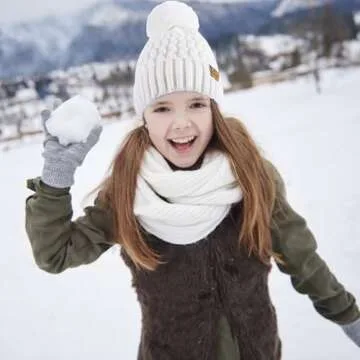 DOCVIT Kids Winter Beanie Hat, Children’s Warm Knitted Fleece Lined Woollen Ski Pompom Hat for Boys & Girls 3-9 Years White