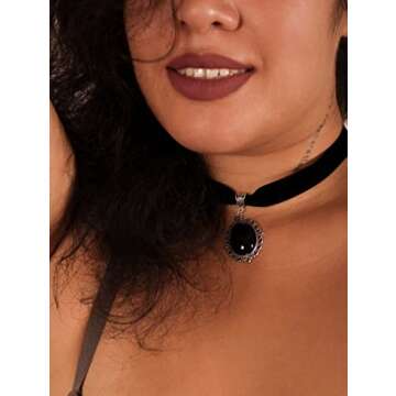 Sacina Gothic Vintage Victorian Velvet Choker Necklace, Black Choker, Goth Vintage Necklace, Costume Jewelry, Halloween Christmas Jewelry Gift for Women