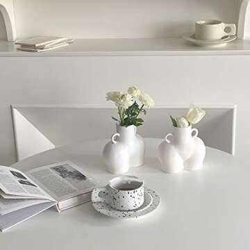 Fatty Bee Female Form Body Art Vase, Butt Flower Ceramic Vase for Home Office Décor, Boho Décor, Sculpture White Modern Vase.