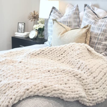 Adyrescia Chunky Knit Blanket Throw | 100% Hand Knit Comfort