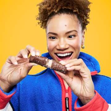 BUILT Puffs Protein Bars, Salted Caramel Puff, High Protein Bars, 17g High Protein Snacks, On-The-Go Bars, only 140 Calories, 6g Sugar, Collagen, Gluten Free, 12 Count