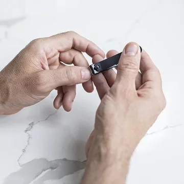 Premium MANSCAPED® Shears 3.0 Nail Grooming Kit