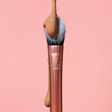 Real Techniques Kitten Paw Concealer Brush Flawless Coverage