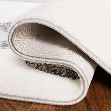 SAFAVIEH Carousel Kids Collection Area Rug - 5'3" x 7'6", Grey & Ivory, Animal Design, Non-Shedding & Easy Care, Ideal for High Traffic Areas for Boys & Girls in Playroom, Nursery, Bedroom (CRK188B)