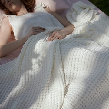 Bedsure Cooling Cotton Waffle King Size Blanket - Lightweight Breathable Blanket of Rayon Derived fr...