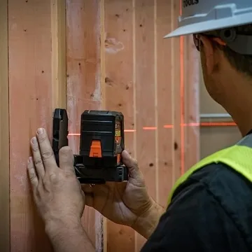 Precision Klein Tools 93LCLS Laser Level for DIY Enthusiasts