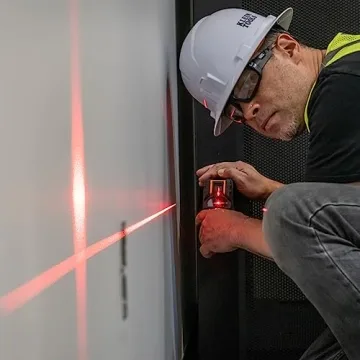 Precision Klein Tools 93LCLS Laser Level for DIY Enthusiasts