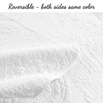 Cozy Line Home Fashions Bailee Matelasse Medallion Solid White 100% Cotton Bedding Quilt Set, Reversible Luxury Chic Bedspread Coverlet (Medallion White, King - 3 Piece)