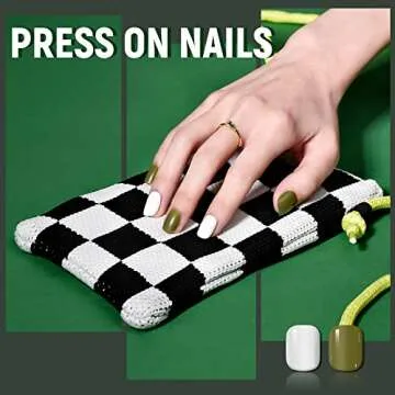 TsMADDTs Press on Nails, 720PCS Short Round Fake Nails with Glue, Files, Tweezer for Women DIY at Home