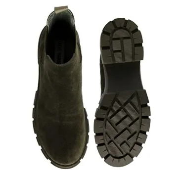 Steve Madden Women's Howler Ankle Boot - Chic & Comfortable