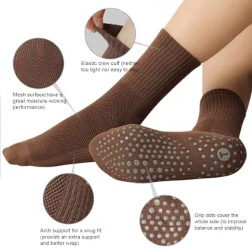 Stylish Non-Slip Pilates Socks for Women in 4 Pairs
