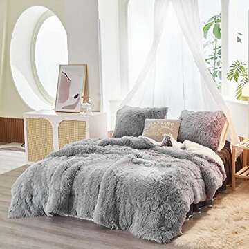Gray Faux Fur Comforter Set Full/Queen 3 Pieces - 1 Shaggy Comforter 90x90 and 2 Fur Pillowcases, Ultra Soft and Easy Care Sherpa Luxury Plush Super Warm Winter Shaggy Bedding Set