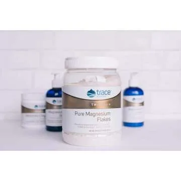 Trace Minerals Pure Magnesium Flakes - Relaxing Bath Soak Flakes to Support Rejuvenation & Healthy Sleep - Magnesium Flakes for Soothing Bath & Foot Soak - Supports Healthy Skin - 44 oz