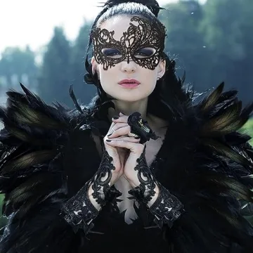 Newcotte 6pc Halloween Feather Cape and Accessories