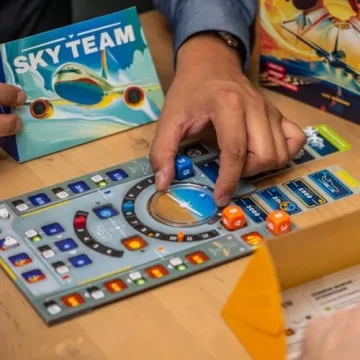 Sky Team Cooperative Dice Game for 2 Players - 20 Mins