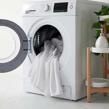 KMUSET Fleece Blanket Throw Size White Lightweight Super Soft Cozy Luxury Bed Blanket Microfiber