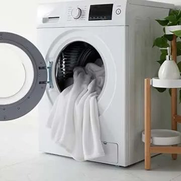 KMUSET Fleece Blanket Throw Size White Lightweight Super Soft Cozy Luxury Bed Blanket Microfiber