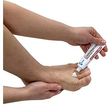 Globe Clotrimazole Antifungal Cream 1% USP, 1 oz (3 Pack), Anti Fungal Treatment, Relieves Itching, Burning, Cracking and Scaling Associated Athletes Foot, Jock Itch, Ringworm and More