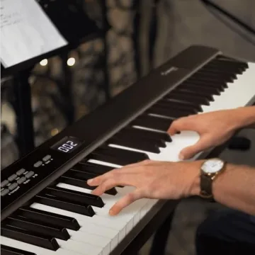 Starfavor SP-15F 88-Key Folding Piano with Bluetooth