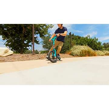 Razor DeltaWing Scooter: Smooth Ride for Kids and Adults