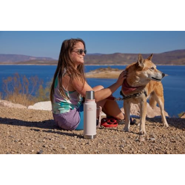 Stanley Legendary Classic Bottle 1.5 QT Rose Quartz