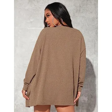 Chic 3 Piece Women’s Outfit with Crop Top and Skirt
