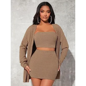 Chic 3 Piece Women’s Outfit with Crop Top and Skirt
