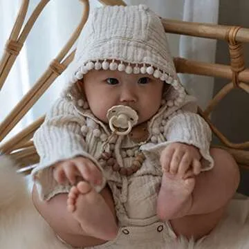 FRIGG Daisy Rubber Pacifier | Safe, Eco-Friendly Design