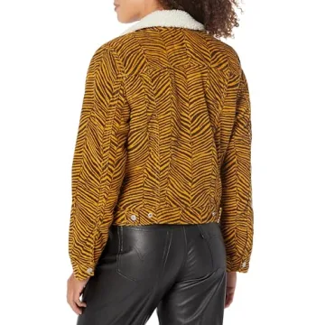 Levi's Women's Original Sherpa Trucker - Stylish Outerwear for Any Occasion