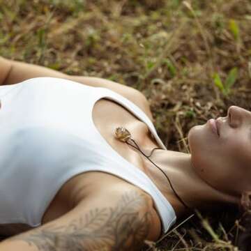 AYANA Golden Rutilated Quartz Necklace for Women - Handcrafted, Ethically Sourced Quartz Crystal for Emotional Balance and Manifestation, Ideal for All Zodiac Signs