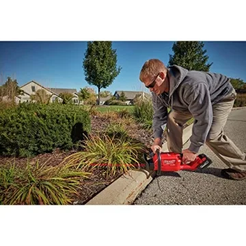 Milwaukee Hedge Trimmer - Powerful, Durable, Efficient Tool