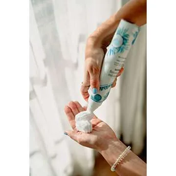 Batiste Waterless Cleansing Foam with Hibiscus Root - Refresh Your Hair