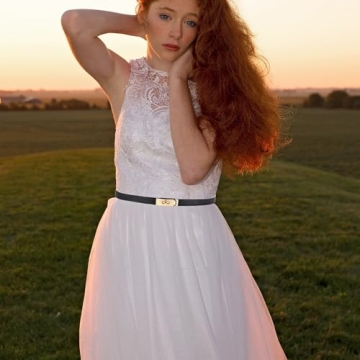 Ovekaut Women Skinny Leather Belt Solid Color Alloy Turn Lock Adjustable Waistband for Dresses Jeans Coats (Red-Gold)