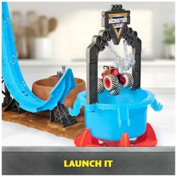 Monster Jam Mud Blasters Playset with Color Change Action