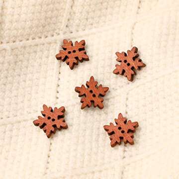 FOMIYES Snowflake Buttons: Wooden Christmas Snowflake Buttons - 100Pcs 18mm Sewing Buttons for Crafts Christmas Embellishments DIY Christmas Tree Ornaments for Winter Party Home Decor