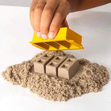 Kinetic Sand, Dig & Demolish Playset with 1lb Play Sand & Toy Truck, Sensory Toys for Kids Ages 3 and up