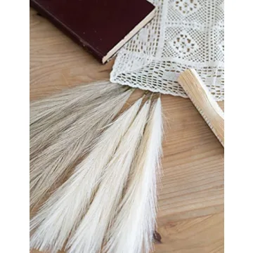 ChagoArt Faux Pampas Grass - Stylish Home Decor Stems