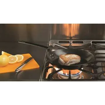 Lodge CRS10 Pre Seasoned 10 Inch Skillet - Must-Have Cookware