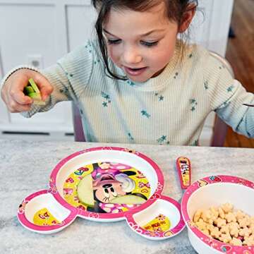 Minnie Mouse Toddler Dinnerware Set - 4 Piece Fun Design