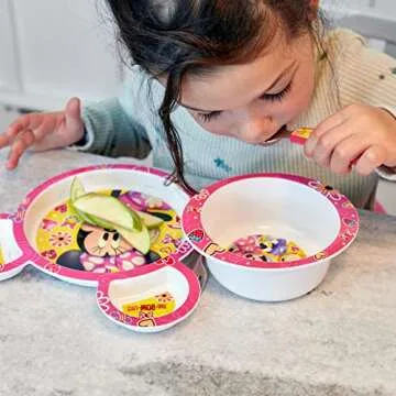 Minnie Mouse Toddler Dinnerware Set - 4 Piece Fun Design