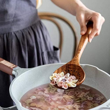 Eco-Friendly Bamboo Kitchen Strainer - Durable & Stylish